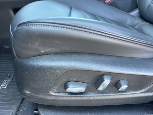 Certified 2024 Cadillac XT6 Sport w/ Platinum Package image 13