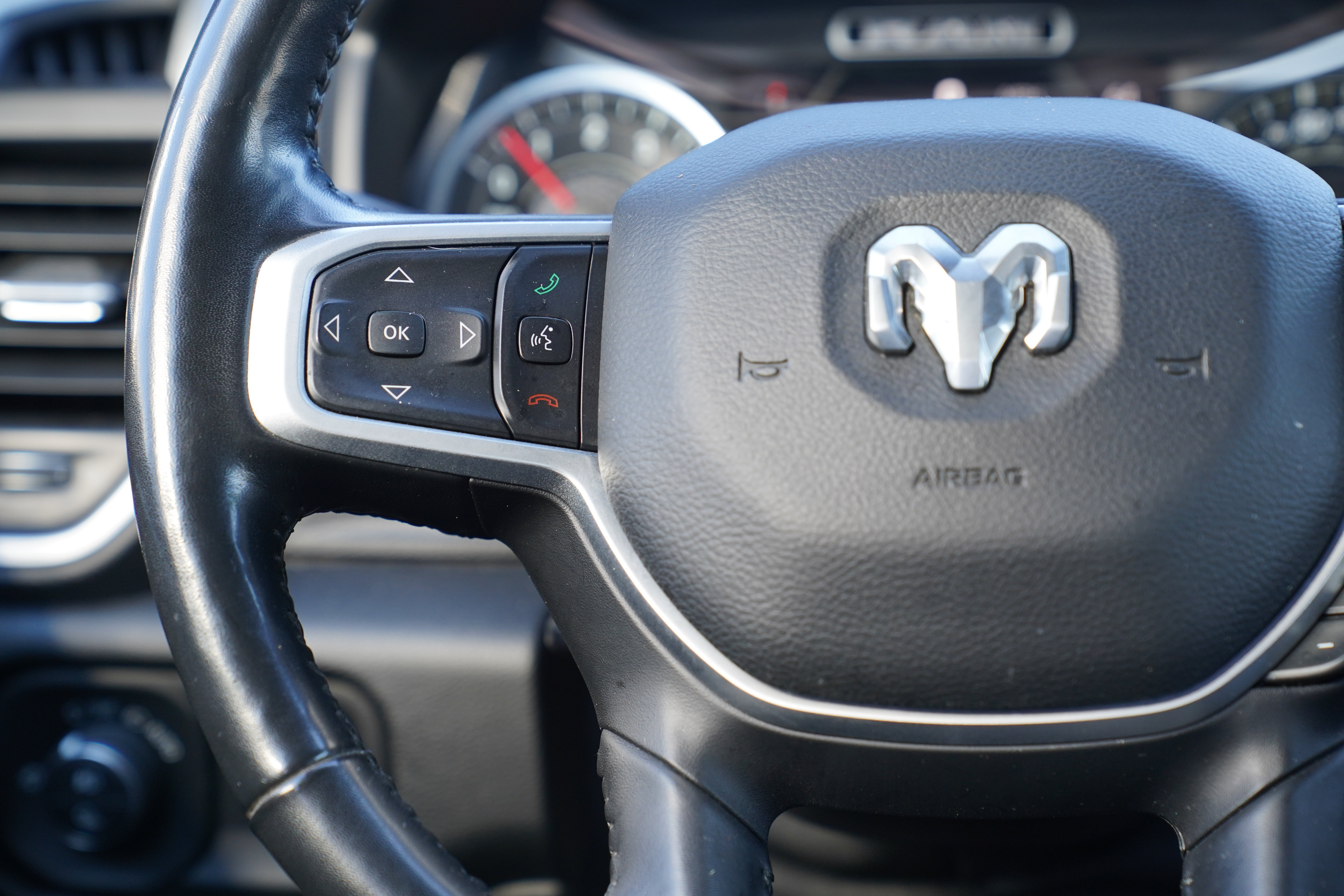 Used 2020 RAM 1500 Big Horn AWD/4WD image 17