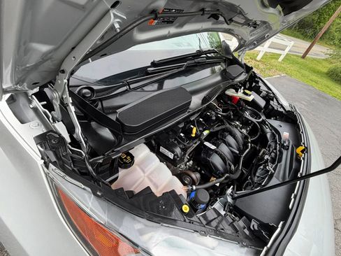 Used 2021 Ford Transit Connect XLT FWD image 40