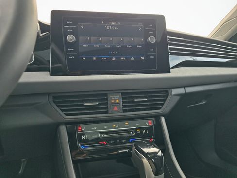 New 2026 Volkswagen Jetta SE FWD image 25
