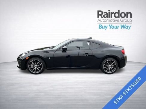Used 2020 Toyota 86 RWD image 4