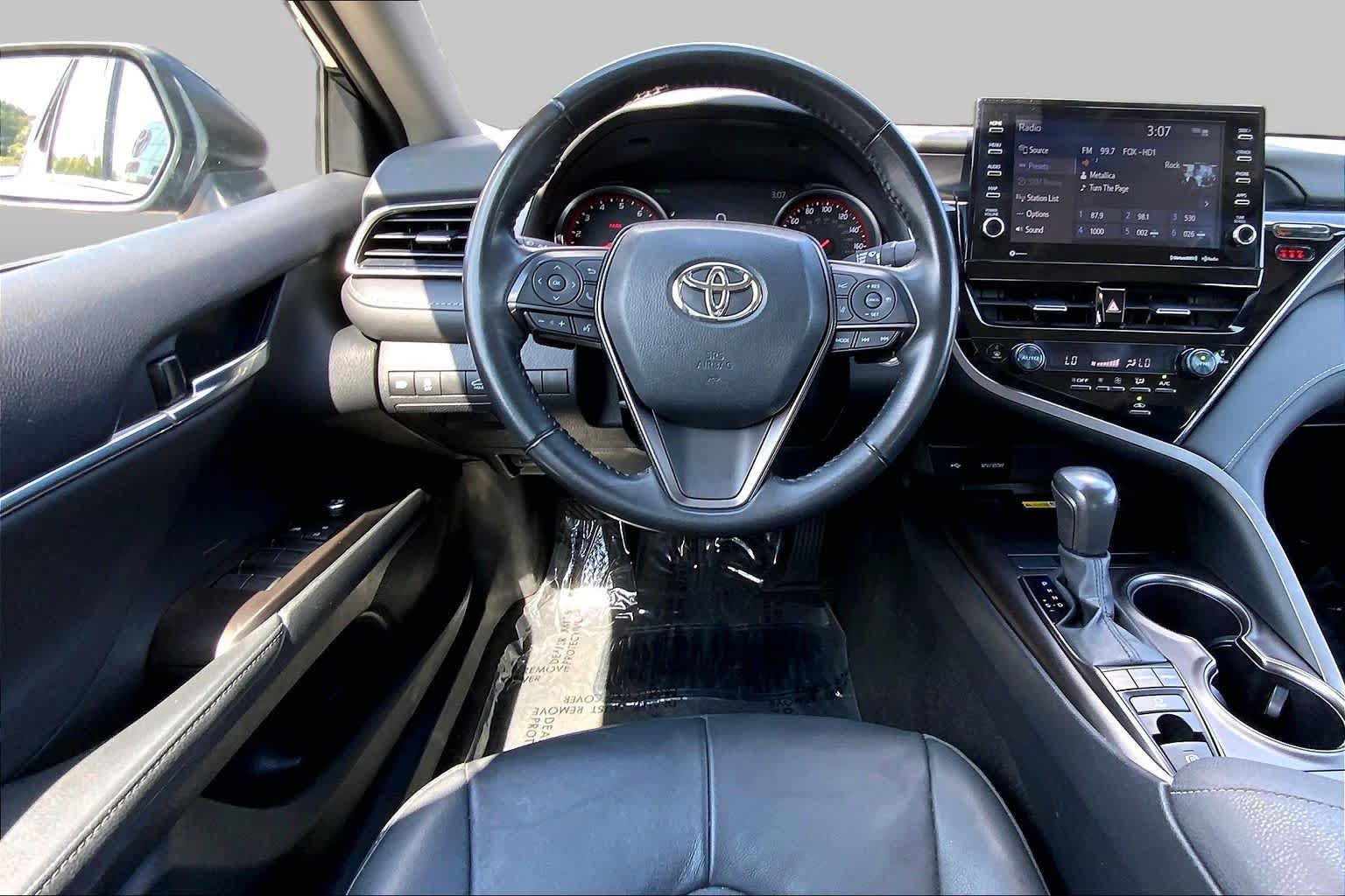 Used 2024 Toyota Camry XSE FWD image 6