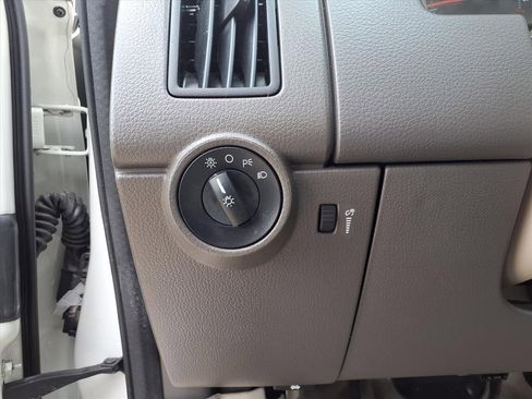 Used 2010 Ford Edge SE image 21