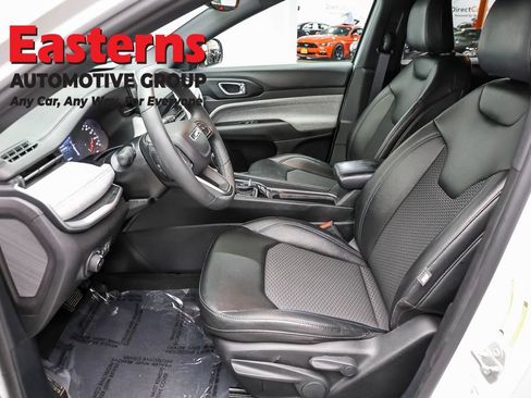 Used 2024 Jeep Compass Latitude AWD/4WD image 13