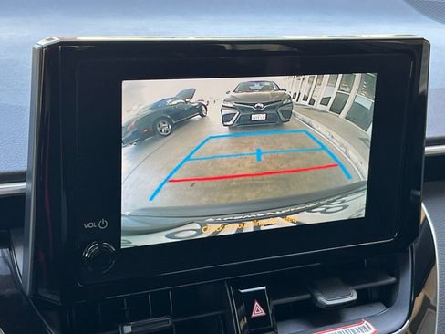 Certified 2025 Toyota Corolla SE w/ Convenience Package FWD image 20