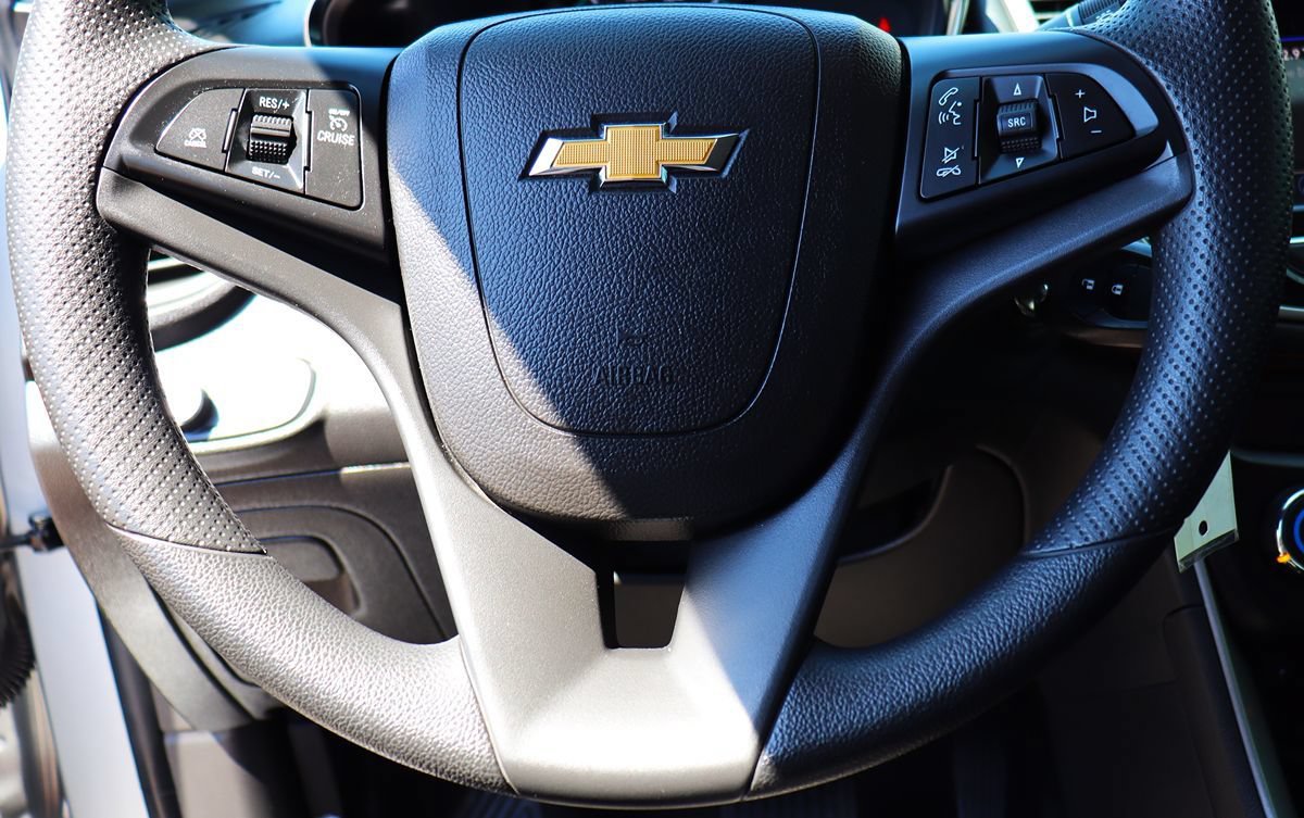 Used 2020 Chevrolet Trax LS w/ Tint and Cruise Package FWD image 53