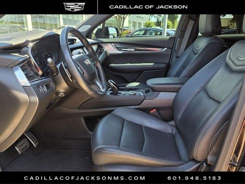 Certified 2024 Cadillac XT6 Sport AWD/4WD image 15