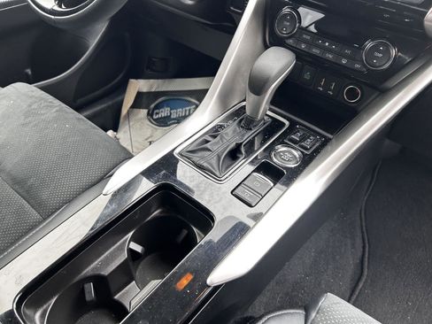 Used 2024 Mitsubishi Eclipse Cross SE image 22