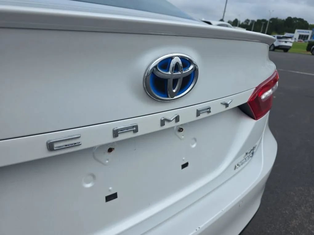 Used 2019 Toyota Camry XLE w/ Driver Assist Package FWD image 10