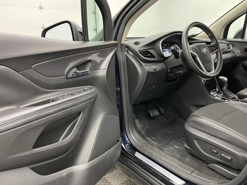 Used 2022 Buick Encore Preferred w/ Safety Package II AWD/4WD image 13