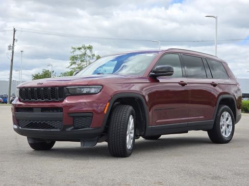 Used 2021 Jeep Grand Cherokee L Laredo AWD/4WD image 14