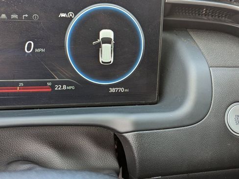 Used 2024 Hyundai Tucson Limited image 28