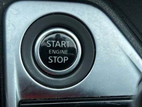 Used 2024 Nissan Sentra SV FWD image 28