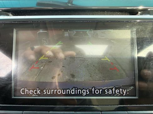 Used 2015 Nissan Altima 2.5 SV w/ Convenience Package image 13