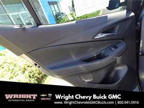 Used 2022 Buick Encore GX Essence w/ Experience Buick Package image 22