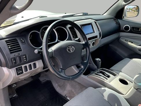 Used 2006 Toyota Tacoma PreRunner w/ TRD Sport Pkg #1 RWD image 17