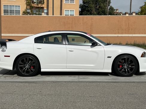 Used 2014 Dodge Charger SRT8 Super Bee w/ Satin Vapor Edition image 3