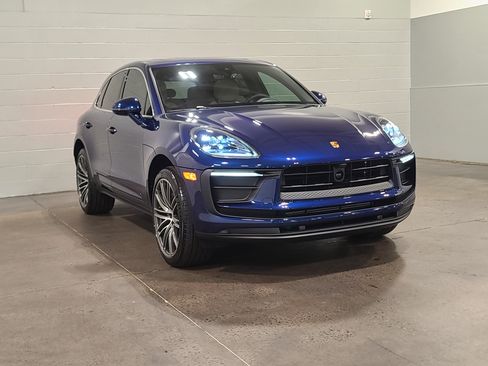 New 2026 Porsche Macan image 9