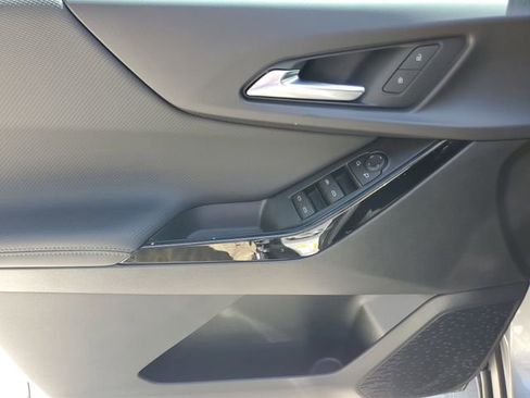 Certified 2026 Chevrolet Equinox LT w/ Midnight Edition image 18