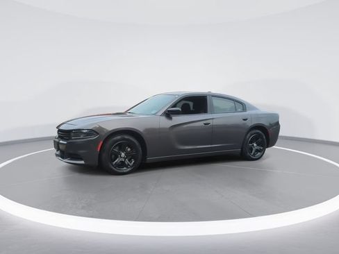 Used 2023 Dodge Charger SXT RWD image 4