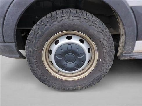 Used 2019 Ford Transit 250 148 Medium Roof image 12