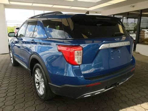 Used 2023 Ford Explorer XLT w/ Equipment Group 202A AWD/4WD image 10