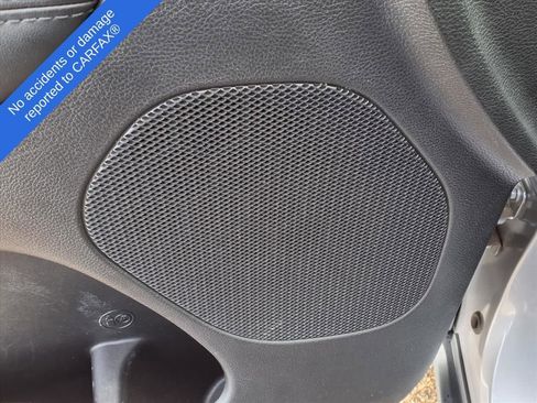 Used 2021 Jeep Grand Cherokee Limited image 17