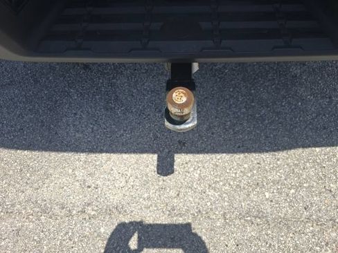 Certified 2022 Nissan Frontier SV RWD image 9