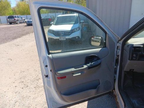 Used 2004 Pontiac Montana Extended w/ Climate Package FWD image 23