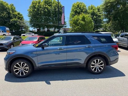 Used 2020 Ford Explorer ST w/ Premium Technology Package AWD/4WD image 2