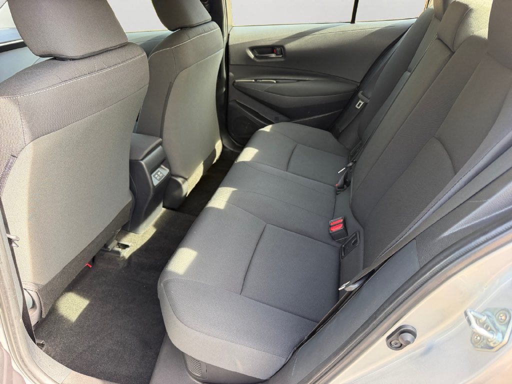 Used 2026 Toyota Corolla LE FWD image 12