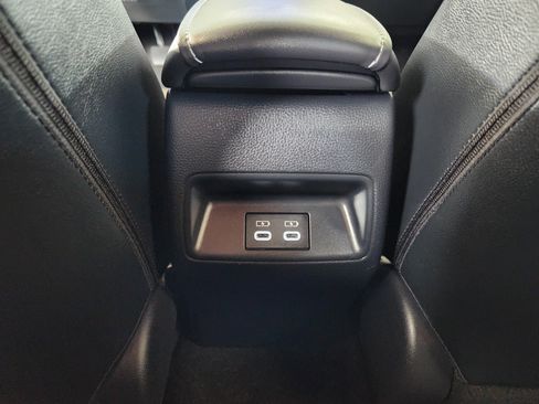 Used 2025 Toyota Corolla XSE FWD image 32