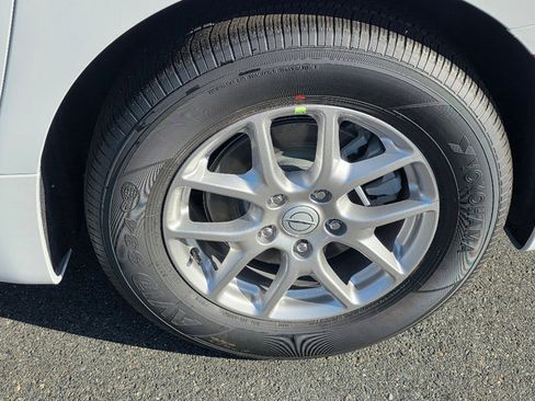 New 2026 Chrysler Pacifica Select image 6