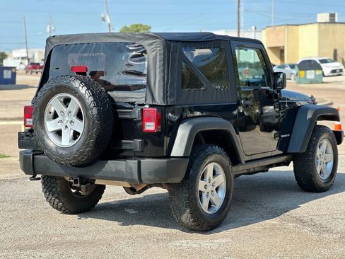 Used 2010 Jeep Wrangler Rubicon w/ Dual Top Group image 7