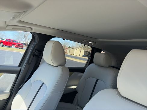 Used 2025 MAZDA CX-90 3.3 Turbo S w/ Premium Plus image 17