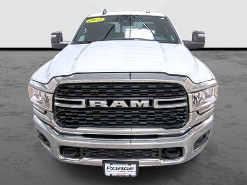 Used 2024 RAM 2500 Big Horn w/ Safety Group image 6