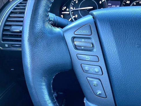 Used 2017 Nissan Armada SL image 21