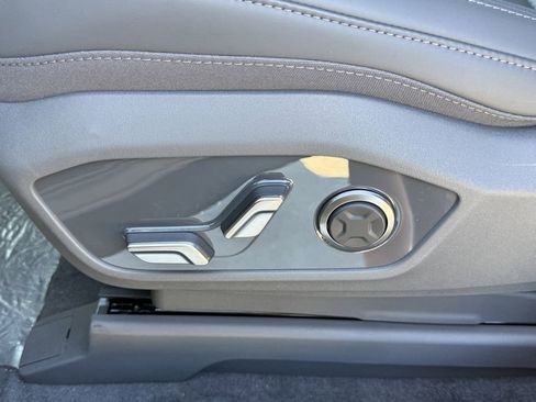 New 2026 Kia EV9 Wind image 20