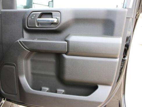 New 2025 Chevrolet Silverado 2500 Custom w/ Custom Convenience Package image 31