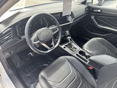 Certified 2023 Volkswagen Jetta SEL FWD image 19