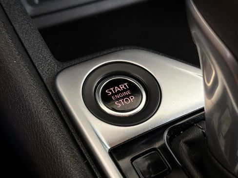 Used 2025 Nissan Sentra SV image 5