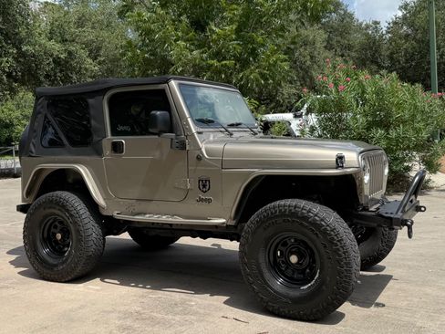 Used 2006 Jeep Wrangler Sport w/ 30" Tire & Wheel Group AWD/4WD image 18