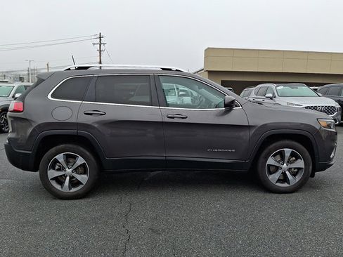 Used 2019 Jeep Cherokee Limited w/ Technology Group image 7