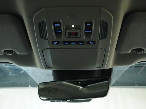 Certified 2021 Toyota Highlander XLE image 22