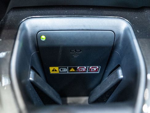 Certified 2024 Toyota Crown Limited image 27