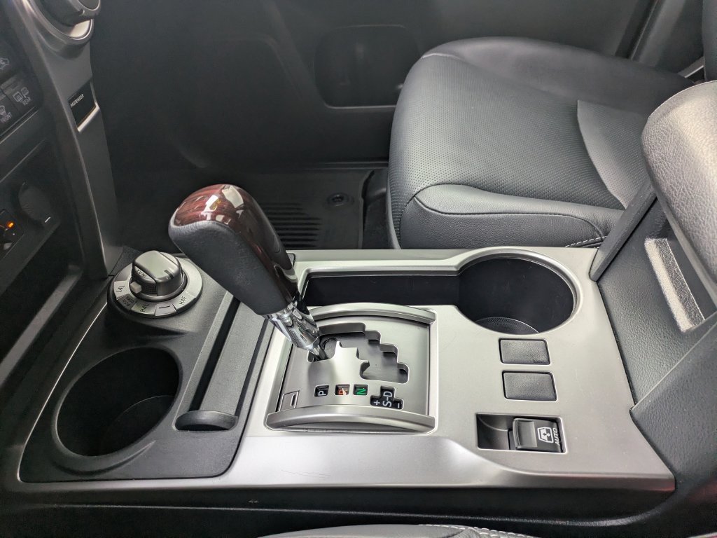 Used 2022 Toyota 4Runner Limited AWD/4WD image 20