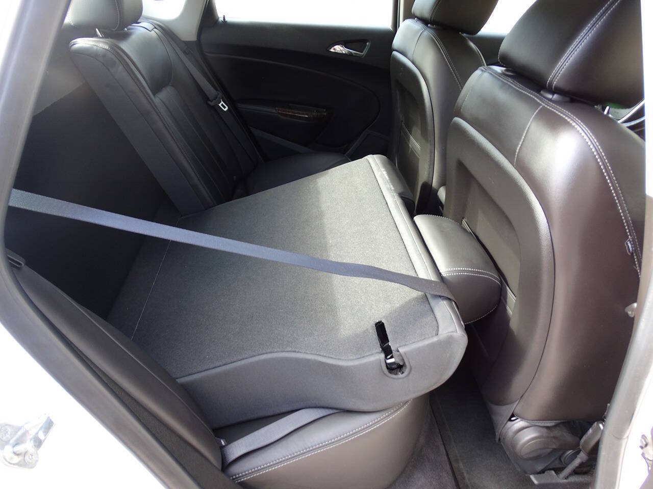 Used 2012 Buick Verano Leather FWD image 34