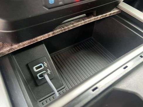 Used 2017 Ford F250 Lariat w/ Tow Technology Bundle image 29