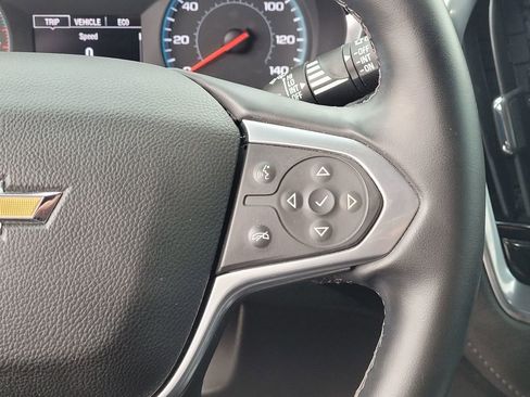 Used 2023 Chevrolet Traverse LT image 20