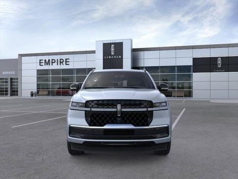New 2026 Lincoln Navigator L Reserve AWD/4WD image 6